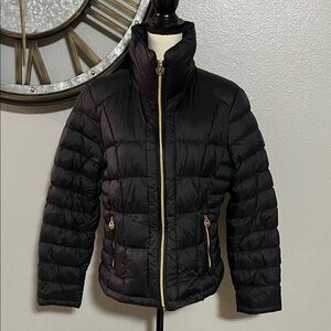 MICHAEL KORS PACKABLE DOWN FILL JACKET